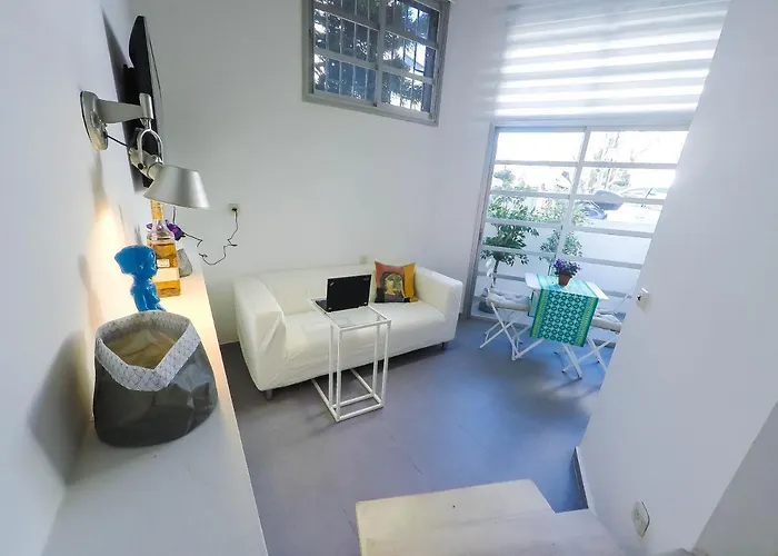 Design Studio In The Heart Of The City With Balcony